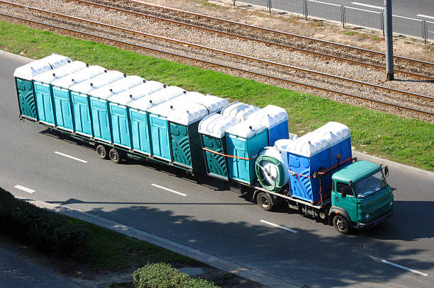 Best Portable restroom trailer rental  in Lincolnwood, IL